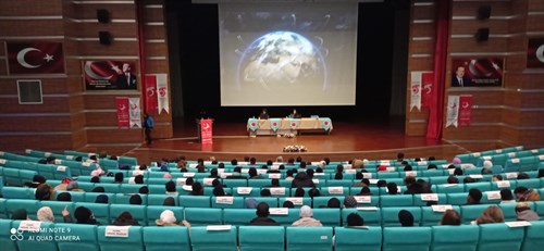 Uluslararası Öğrenciler İle Bilgilendirme Toplantısı Yapıldı